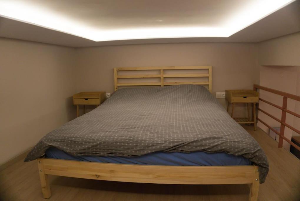 Modern Cozy Appartment In سالونيك المظهر الخارجي الصورة
